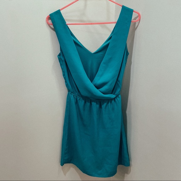 Turquoise cocktail dress with draped open back - Picture 5 of 5